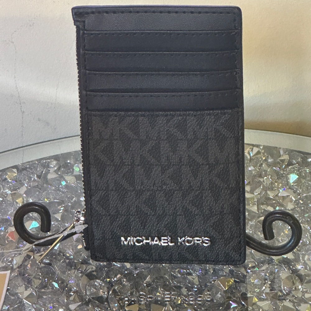 NWT - Michael Kors Signature Too Zip card Case Coin Pouch. Retail $188.00
